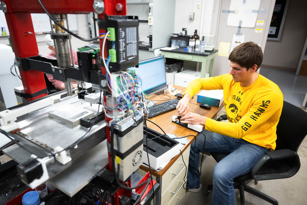 Hydraulics and Water Resources College of Engineering The